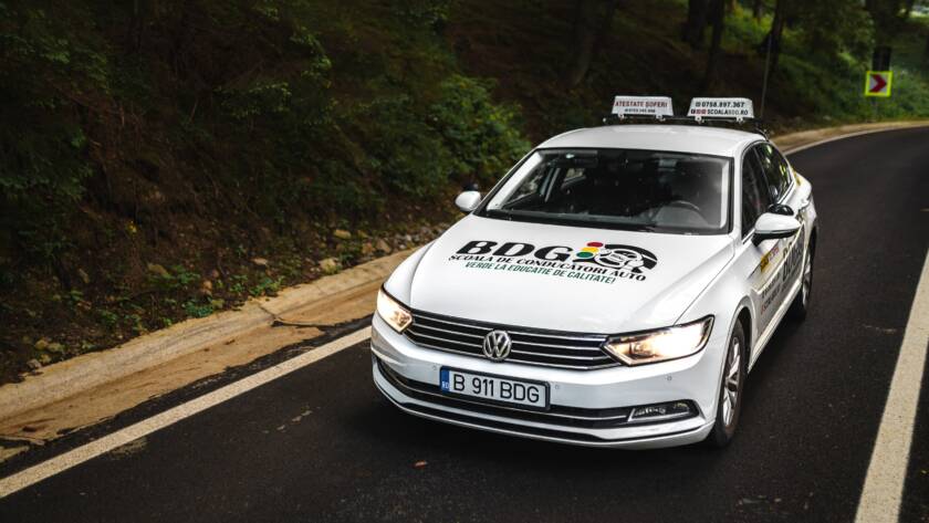 masina scoala BDG passat vw